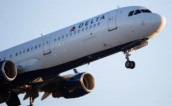 بعد مرور عام، شركة طيران تكشف مساعد طيار هدد بقتل قائد الطائرة بمسدسه أثناء الرحلة! صورة رقم 4 بعد مرور عام، شركة طيران تكشف مساعد طيار هدد بقتل قائد الطائرة بمسدسه أثناء الرحلة! صورة رقم 4