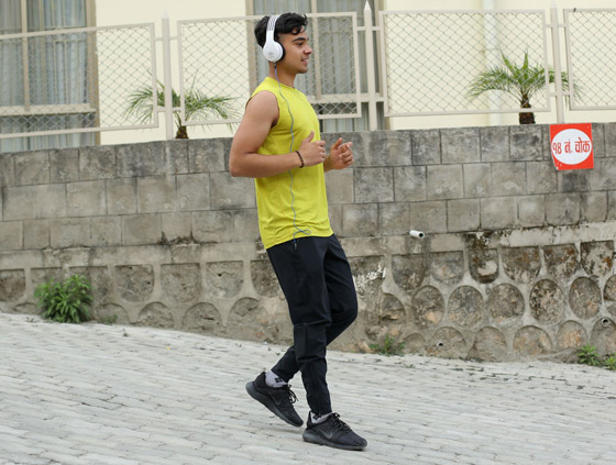 المشي بهذه الطريقة يقلل من دهون البطن.. فلتجربوها! صورة رقم 4