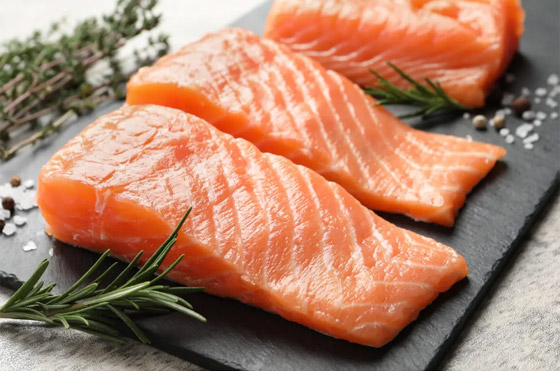 بينها البيض والبطاطا الحلوة.. أطعمة خارقة قد تحسن البصر صورة رقم 3