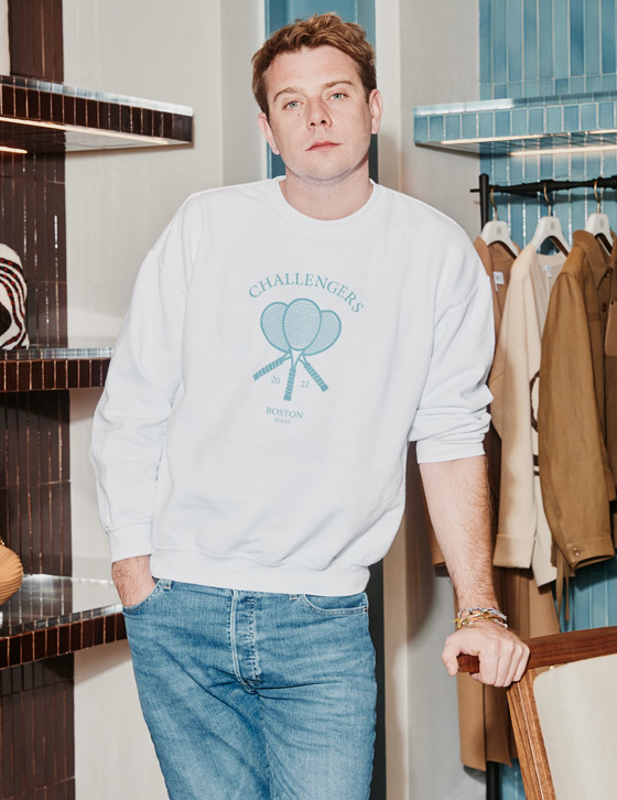 ما لا تعرفونه عن الأيرلندي جوناثان أندرسون.. أفضل مصمم للعام 2023 صورة رقم 13