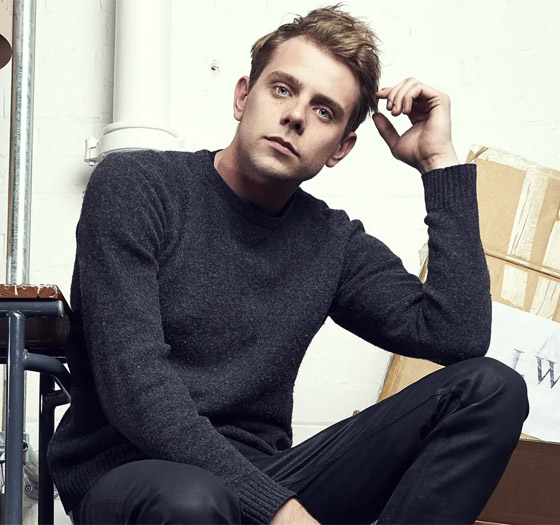 ما لا تعرفونه عن الأيرلندي جوناثان أندرسون.. أفضل مصمم للعام 2023 صورة رقم 15