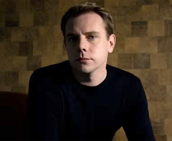 ما لا تعرفونه عن الأيرلندي جوناثان أندرسون.. أفضل مصمم للعام 2023 صورة رقم 17