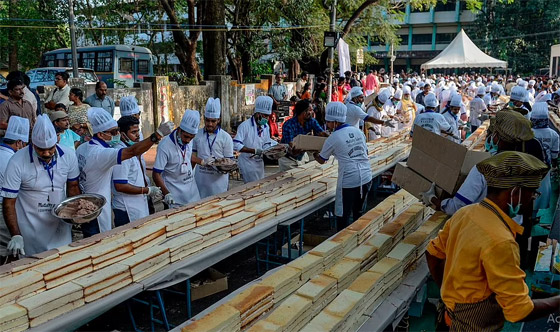 أكلة عربية وأطول بيتزا.. أغرب 10 وجبات دخلت موسوعة جينيس (صور) صورة رقم 7