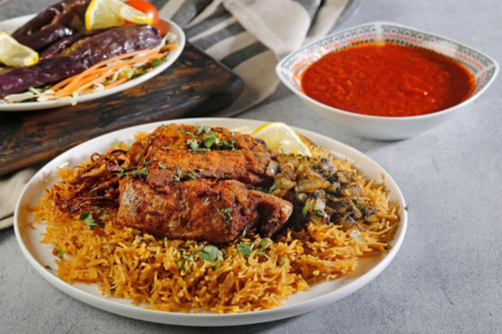 اليكم طريقة تحضير صـيـاديـة السـمك مـع صـلـصة البقدونس صورة رقم 6