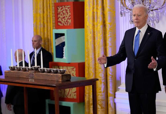 فيديو الرئيس الأمريكي جو بايدن: 