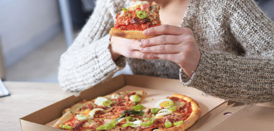 5 أسباب تؤدي إلى زيادة وزنك في الشتاء.. تعرف عليها لتتجنبها صورة رقم 1