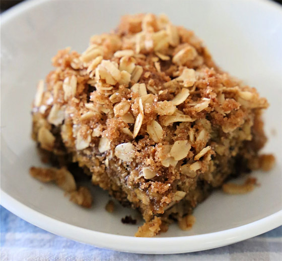 إليكم طريقة تحضير كعكة الشوفان بالتمر الشهية صورة رقم 8