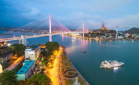 نشاطات سياحية ممتعة في خليج ها لونج عند زيارة فيتنام صورة رقم 4