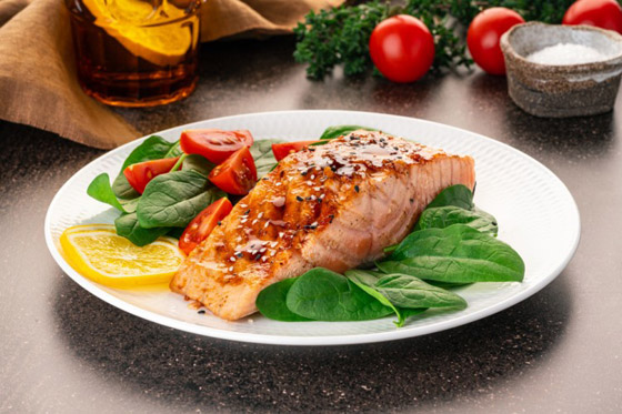 إليكم طريقة تحضير سلمون بالطريقة الآسيوية للرجيم صورة رقم 1