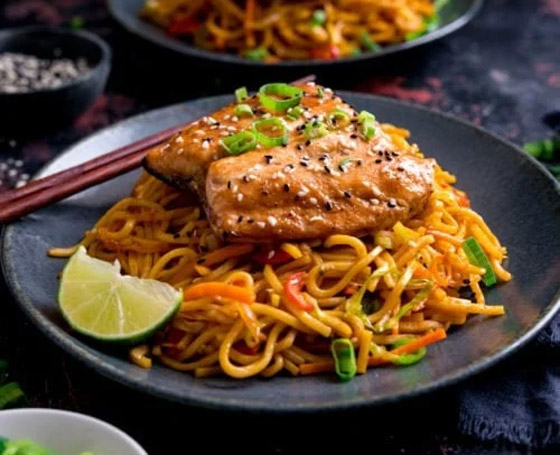 إليكم طريقة تحضير سلمون بالطريقة الآسيوية للرجيم صورة رقم 7