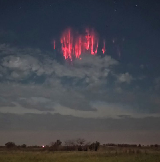 أوروغواي تشهد ظاهرة صواعق أوروغواي تشهد ظاهرة صواعق