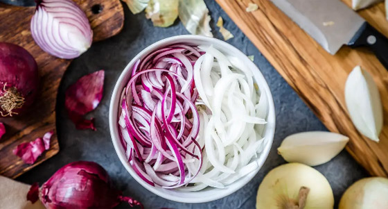 6 فوائد صحية مهمة لتناول البصل النيئ... ما هي؟ صورة رقم 2