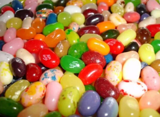 حلوى بطعم شمع الأذن وآيس كريم بالخضار ...أغرب أنواع الحلويات في العالم! صورة رقم 1