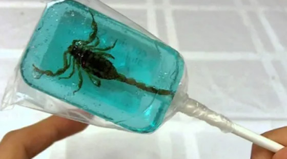 حلوى بطعم شمع الأذن وآيس كريم بالخضار ...أغرب أنواع الحلويات في العالم! صورة رقم 2