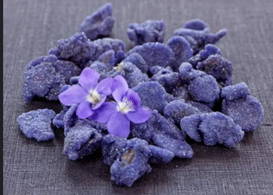 حلوى بطعم شمع الأذن وآيس كريم بالخضار ...أغرب أنواع الحلويات في العالم! صورة رقم 3