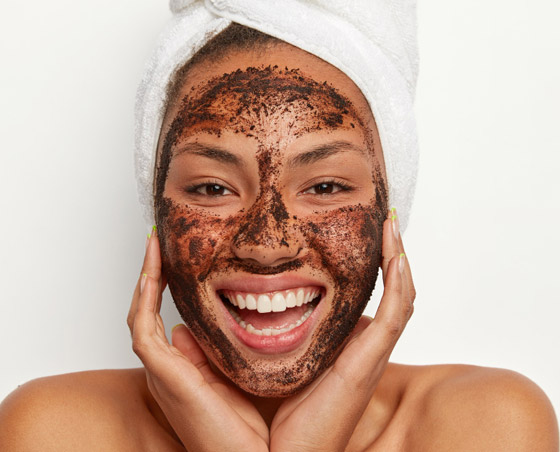 ماسكات لنضارة البشرة من أول مرة.. جربيها قبل الاحتفال بالعام الجديد صورة رقم 4