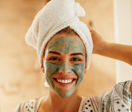 ماسكات لنضارة البشرة من أول مرة.. جربيها قبل الاحتفال بالعام الجديد صورة رقم 7