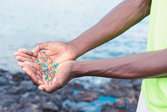 ابتكار مغناطيس يلتقط المواد البلاستيكية الدقيقة في الماء صورة رقم 7