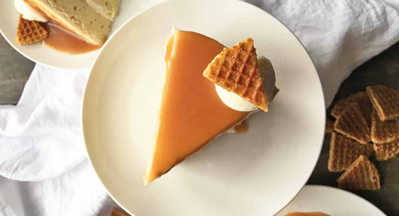 إليكم طريقة تحضير كعكة الفانيلا بصوص الكراميل الشهية صورة رقم 3