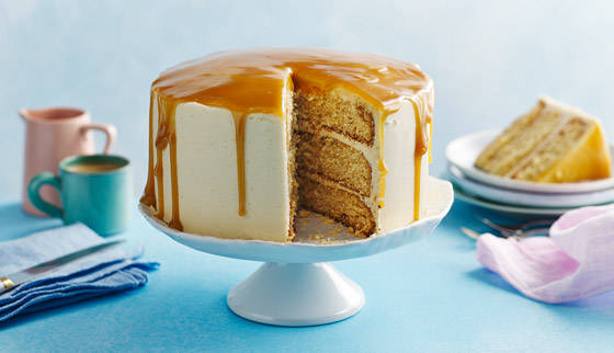 إليكم طريقة تحضير كعكة الفانيلا بصوص الكراميل الشهية صورة رقم 5