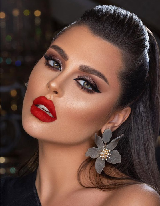 إطلالات مكياج جديدة لاستقبال 2024 وحيل جمالية تبرز ملامحك صورة رقم 6