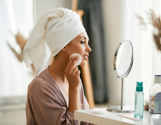 طرق بسيطة لتحسين صحة بشرتك في شهر يناير صورة رقم 2