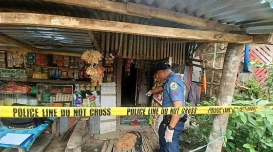 شجار على الأزهار يكلف امرأة مسنة رأسها! صورة رقم 1