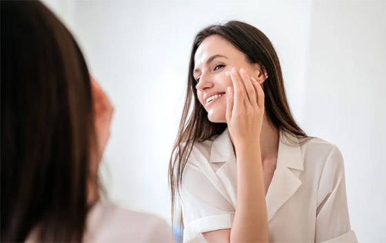 خطأ يجب تجنبه أثناء استخدام مرطب البشرة.. ما هو؟ صورة رقم 3