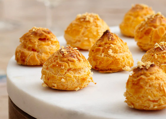 إليكم طريقة تحضير فطيرة الجبن بالعسل الخفيفة والطيبة صورة رقم 6