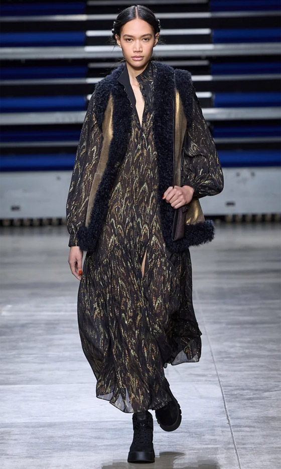 بالصور: 7 حيل موضة تخفي البطن البارز بملابس شتاء 2024 صورة رقم 1