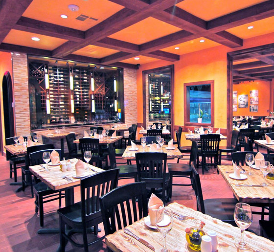 أحدها يطلب من الزبائن خلع الحذاء.. 9 من أغرب المطاعم حول العالم (صور) صورة رقم 2