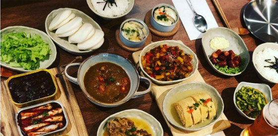 أحدها يطلب من الزبائن خلع الحذاء.. 9 من أغرب المطاعم حول العالم (صور) صورة رقم 7