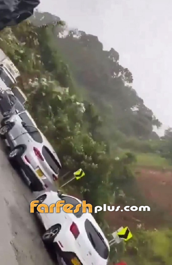 فيديو: انهيار طيني مفاجئ يقتل العشرات داخل سياراتهم في كولومبيا صورة رقم 4