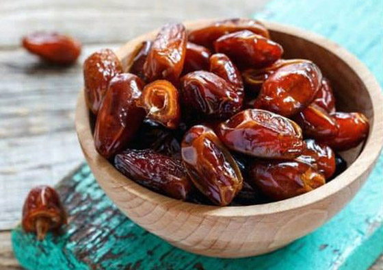 لمرضى السكري.. احذروا تناول الزبيب والتمور لهذا السبب صورة رقم 6