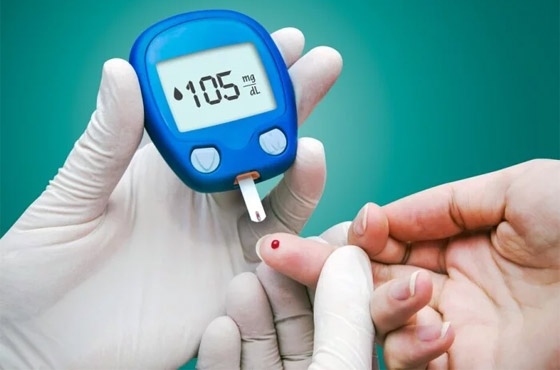 لمرضى السكري.. احذروا تناول الزبيب والتمور لهذا السبب صورة رقم 2