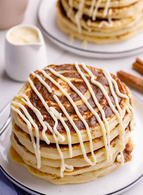 إليكم طريقة تحضير سينامون رول بان كيك بنكهة شهية صورة رقم 9