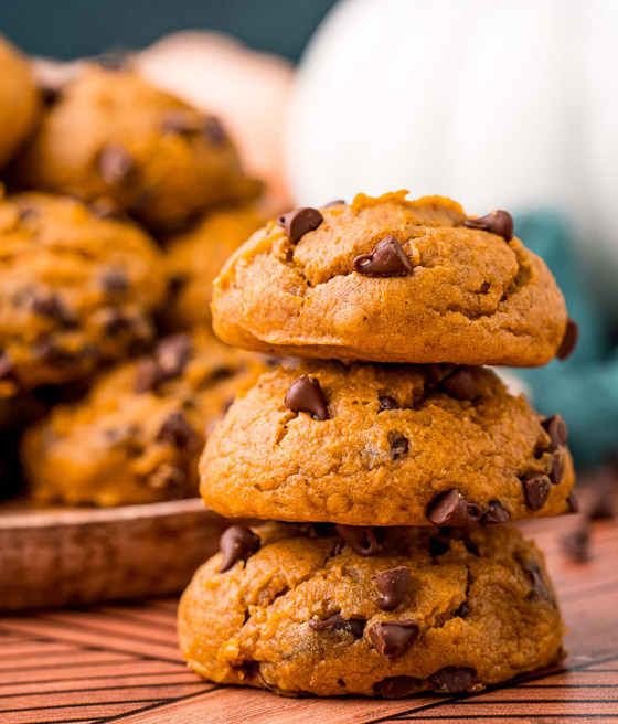 إليكم طريقة تحضير كوكيز القرع برقائق الشوكولاتة صورة رقم 6