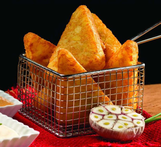 إليكم طريقة تحضير بطاطس هاش براونز بالجبنة صورة رقم 6