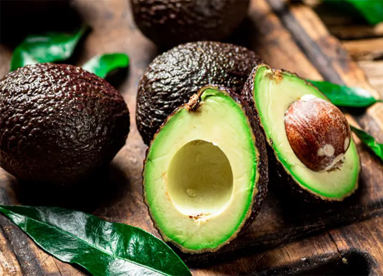 بينها الخضروات.. 10 أطعمة خارقة للتحكم بالكوليسترول السيء صورة رقم 3