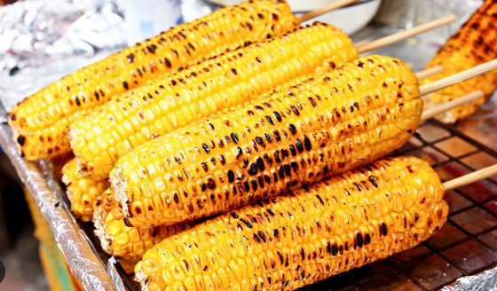 اليكم طريقة تحضير أكواز الـذرة المشوية بنكهات شـهية صورة رقم 3