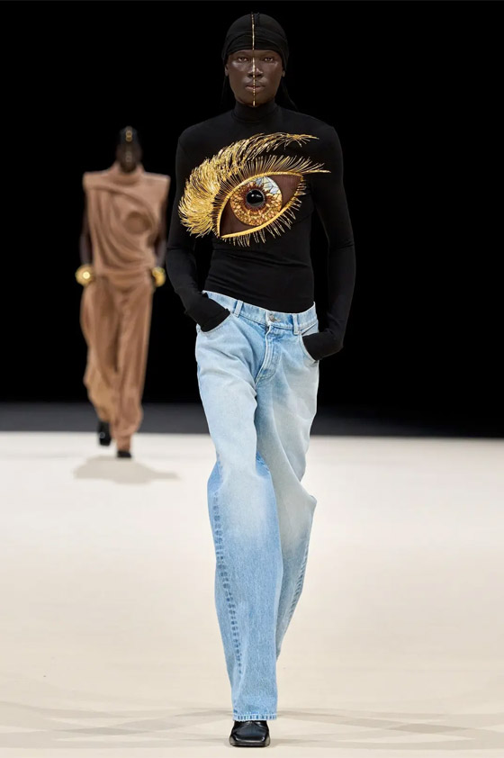 بالصور: دار (بالمان) تستعين بالذكاء الاصطناعي في عرضها الأخير صورة رقم 10