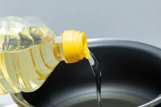 زيوت كثيرة ودراسات تحيرنا.. أيها الأفضل للطهي؟ صورة رقم 1