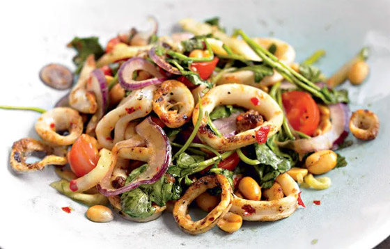 إليكم طريقة تحضير سلطة الكاليماري المشوي صورة رقم 4