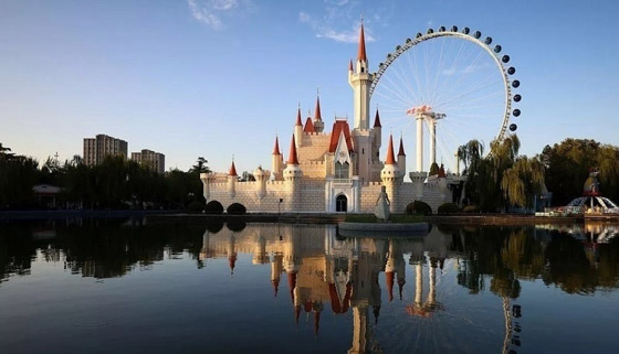 تعرف على أسوأ نسخة من ملاهي ديزني في العالم صورة رقم 1