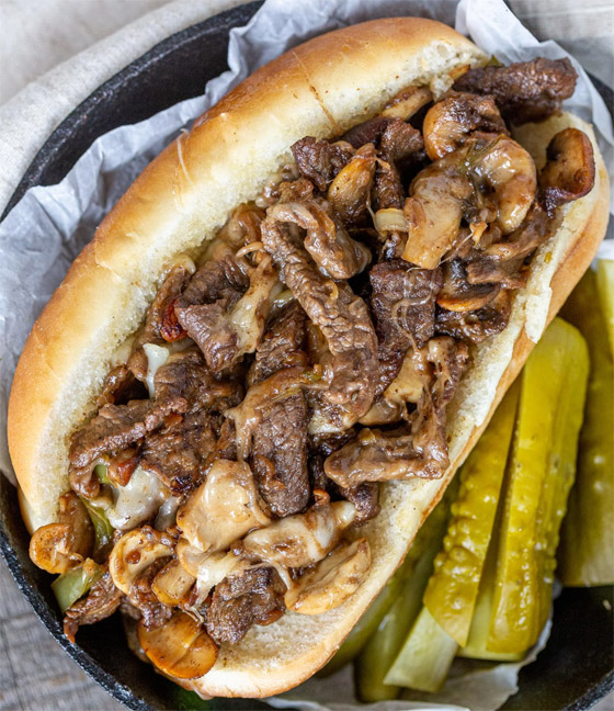 إليكم طريقة تحضير ساندويتش الـ(فيليه تشيز ستيك).. نكهات ولا أشهى صورة رقم 8