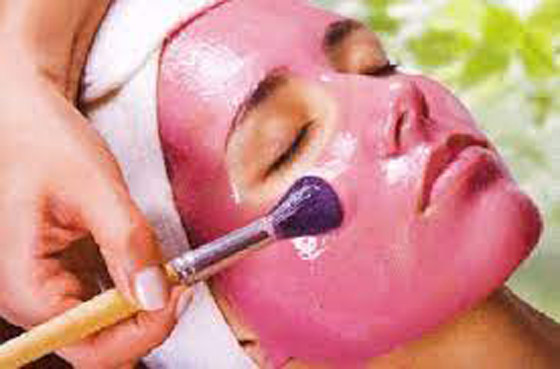 استعدى للجمال.. 3 وصفات طبيعية لنفخ الخدود وإضافة اللون الوردى من مطبخك صورة رقم 5