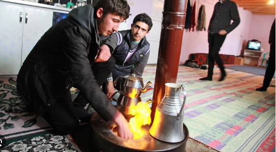 أكل اللحوم نيئة وارتداء جلود الحيوانات.. آليات التدفئة التي ابتكرتها الشعوب القديمة لمواجهة فصل الشتاء صورة رقم 8