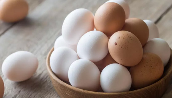 9 أطعمة تعزز صحة البشرة والشعر.. احرص على تناولها صورة رقم 1