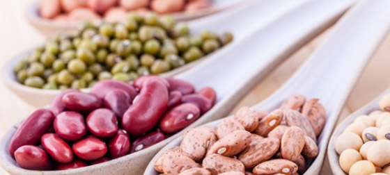 9 أطعمة تعزز صحة البشرة والشعر.. احرص على تناولها صورة رقم 4