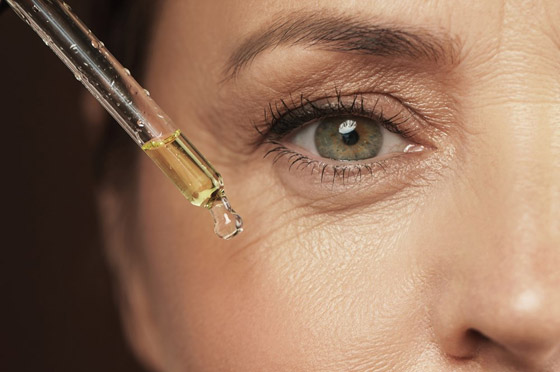 للتخلص من التجاعيد تحت العينين.. اتبعي هذه النصائح صورة رقم 1